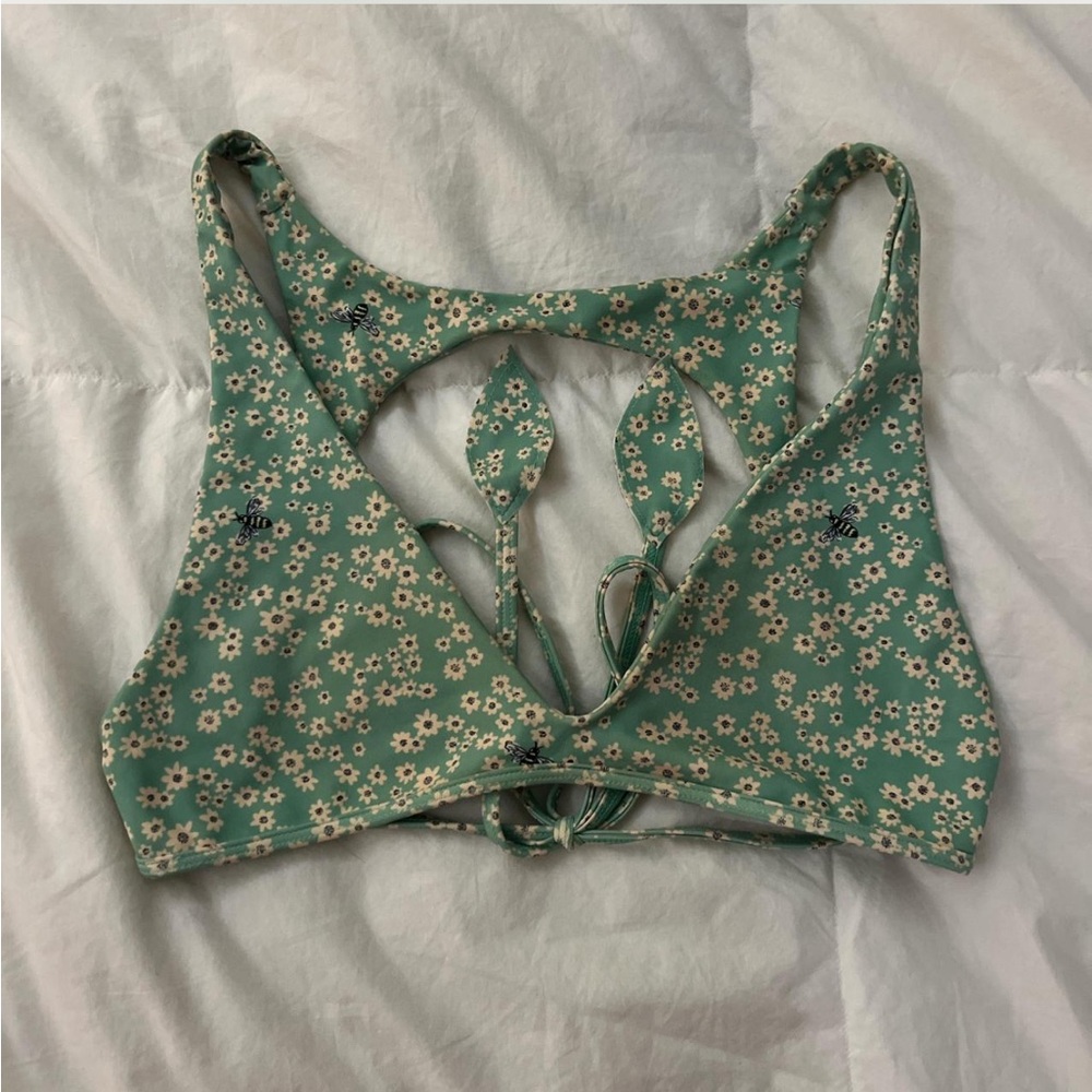 Benoa Swim Bikini Top Green Bee & Flower